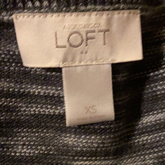 Ann Taylor Loft V-neck sweater - Picture 7 of 9